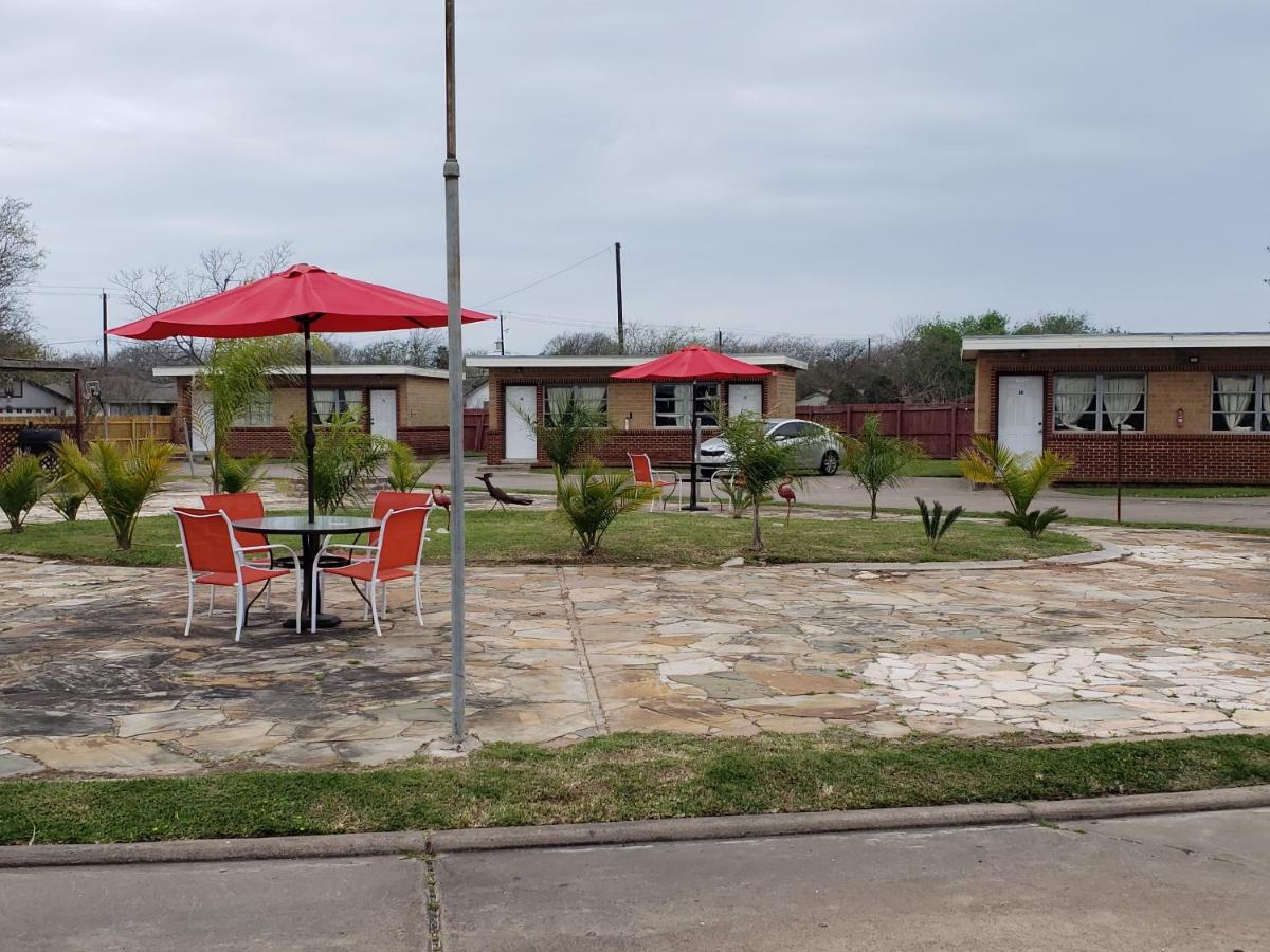 Gulf Crest Motel - Housity