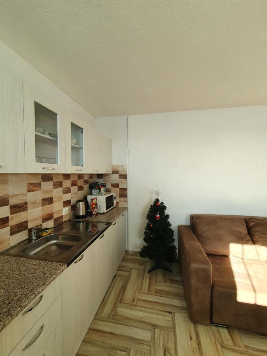 Winterfell Apartment Popova Shapka - Housity