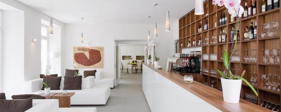 Hotel Constantia - Housity