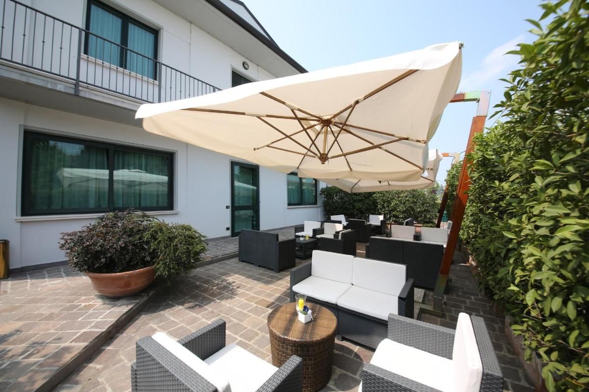 Hotel Abacus - Housity