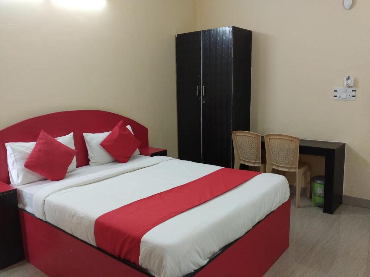 STAYMAKER Srinivasa Residency - Housity