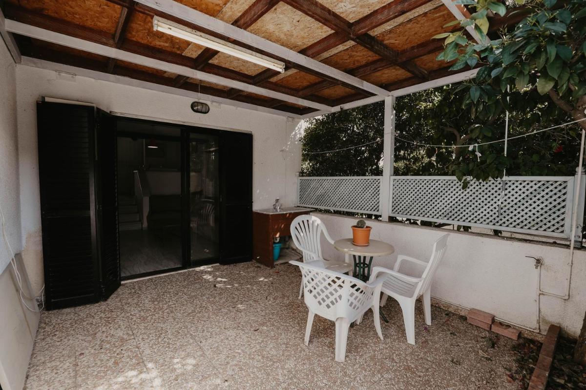 Pirgos beach house - Housity