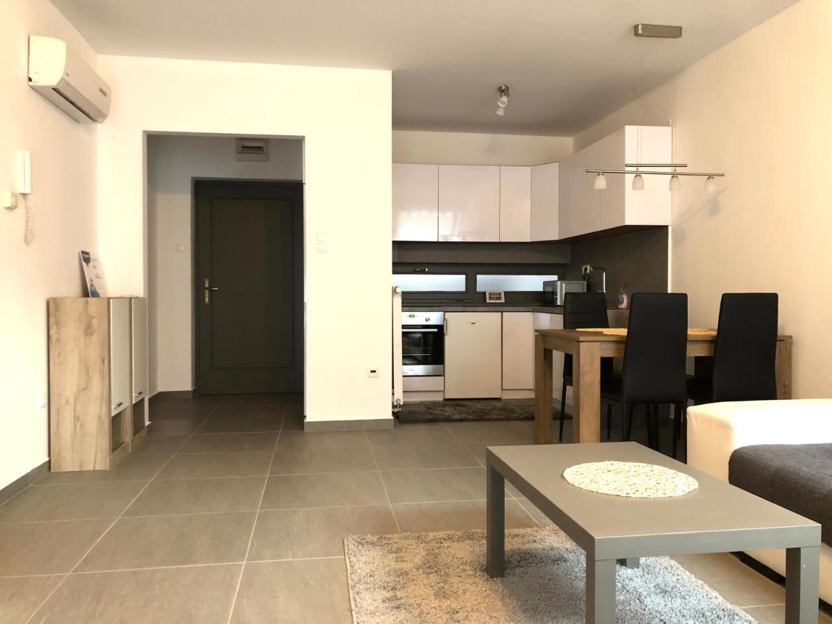 Superior Home - Housity