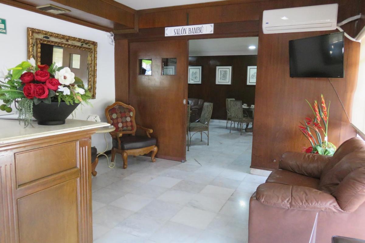 Hotel Huizache - Housity