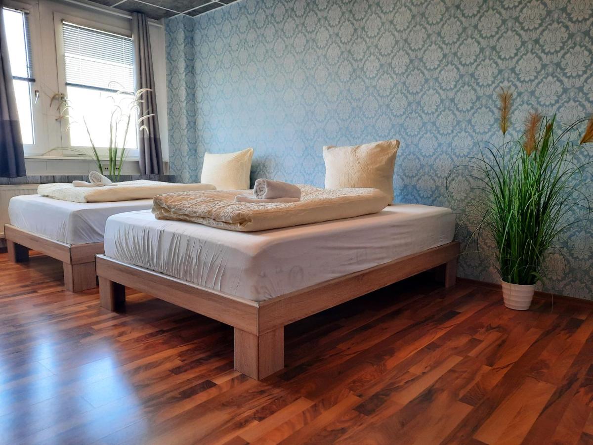 Easy Stay Rooms - Housity
