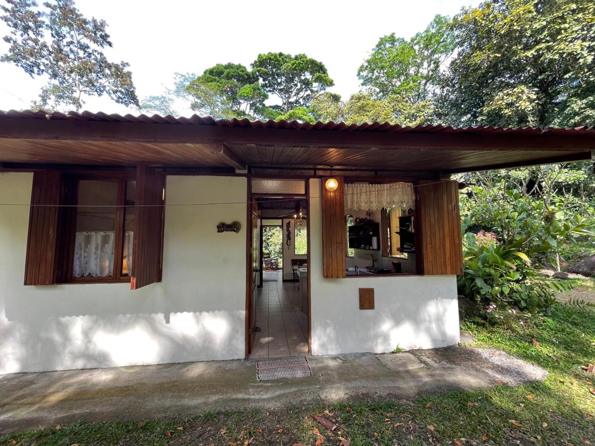 Finca Isla Rainforest Retreat - Housity