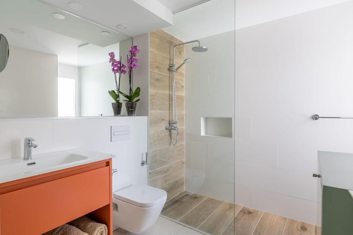 Nazaret Apartments - Housity