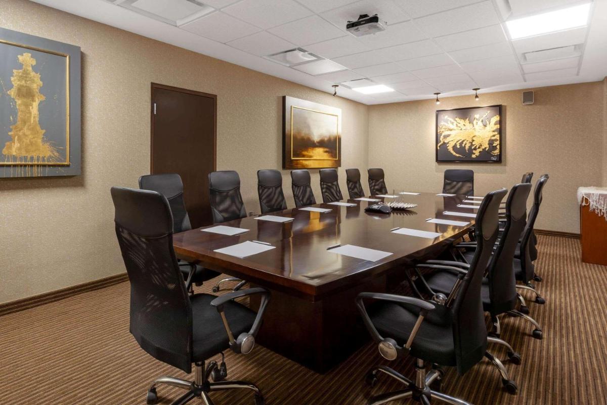 Wyndham Torreon - Housity