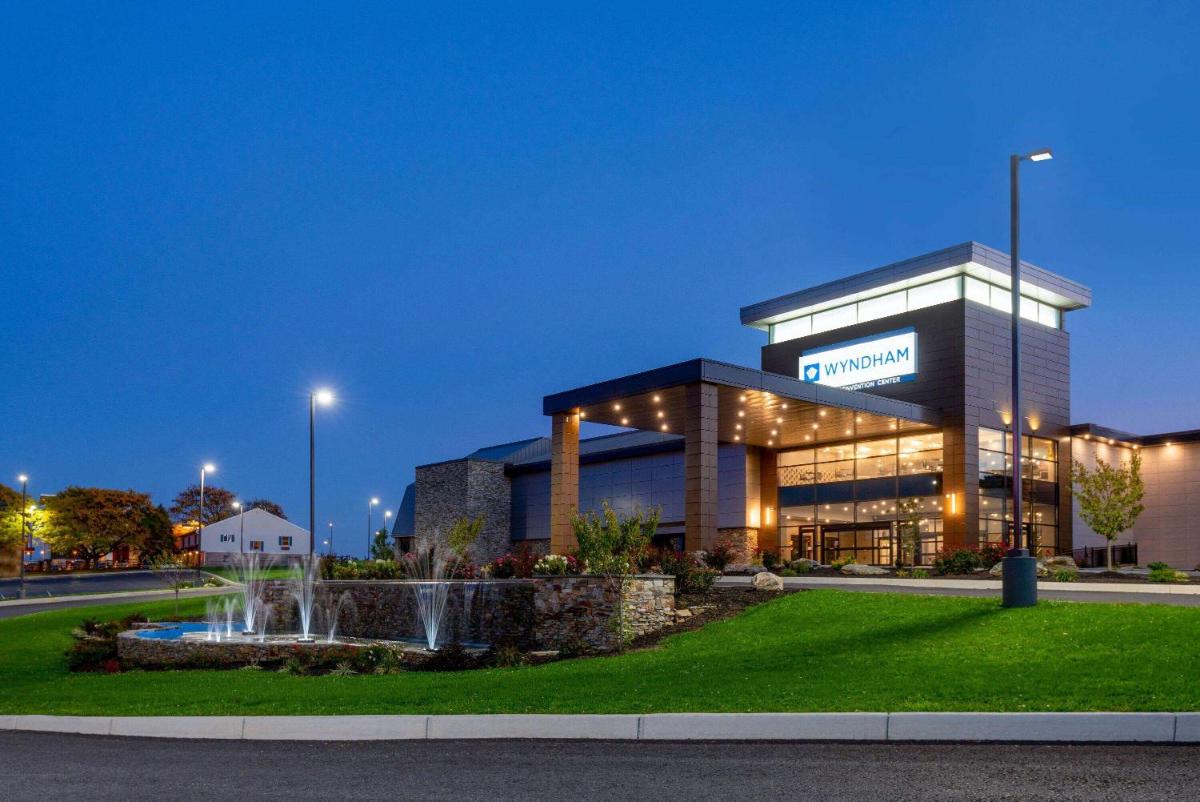 Wyndham Lancaster Resort and Convention Center - Housity
