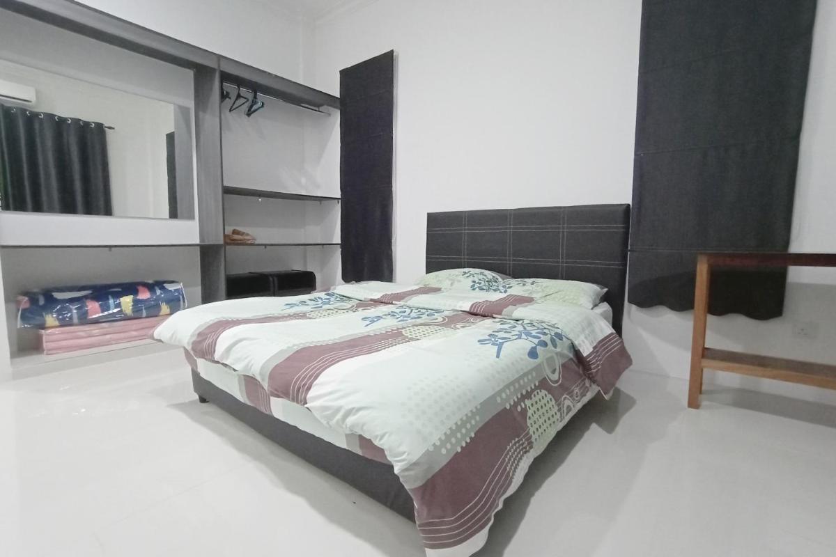 OYO Home 90203 Emma Sukma Homestay - Housity