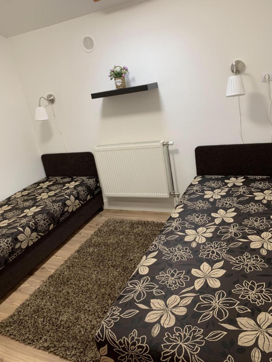 Várlak Apartman - Housity