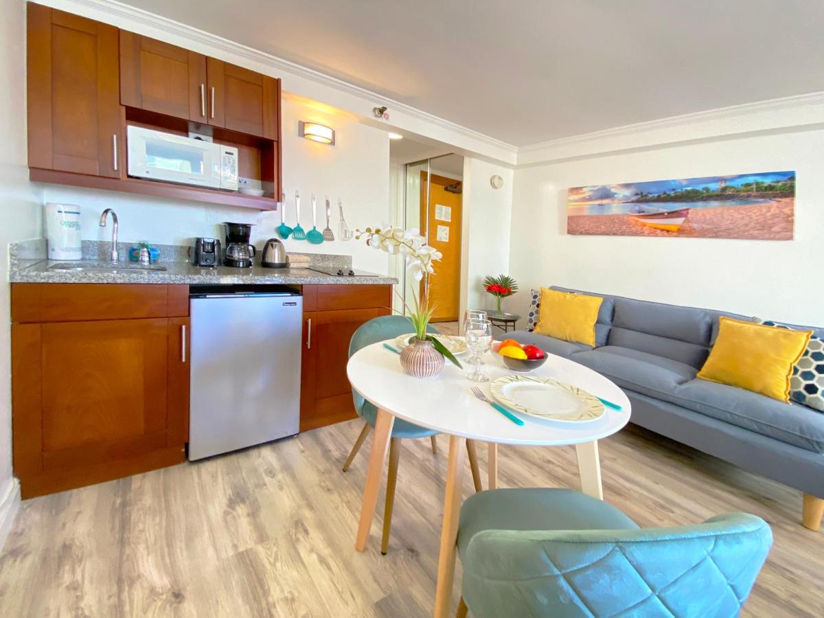 Cozy Studio at Bamboo Hotel Close to Waikiki Beach - Housity