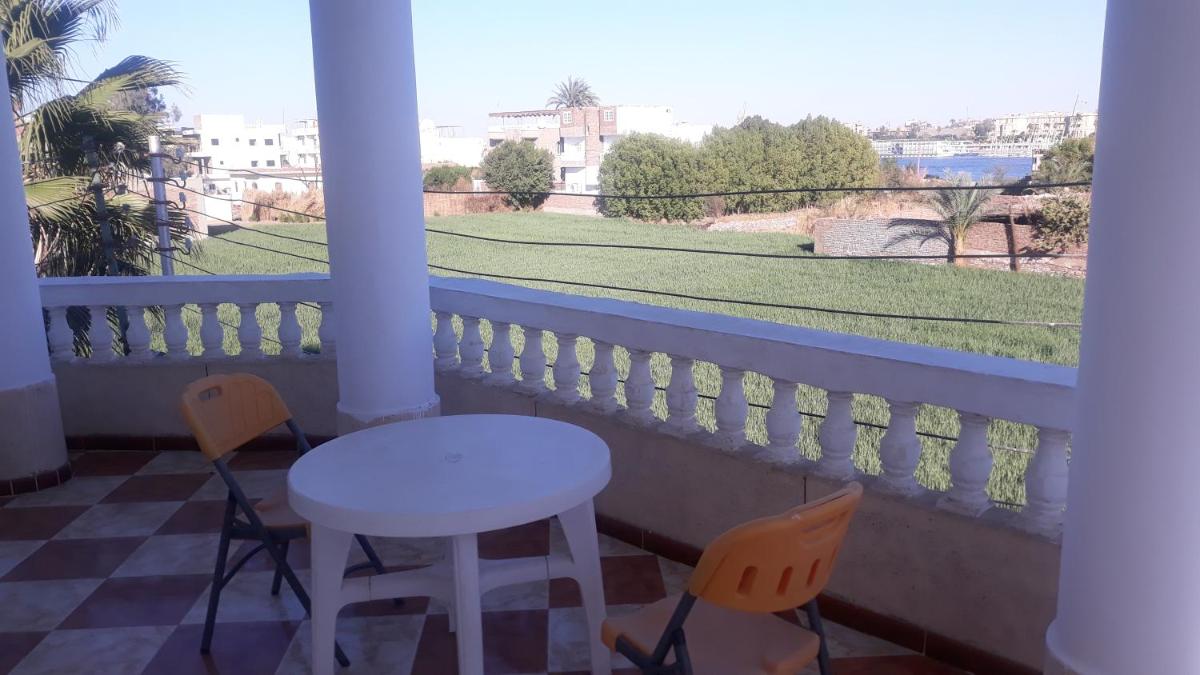 Adam and Eve House - Housity