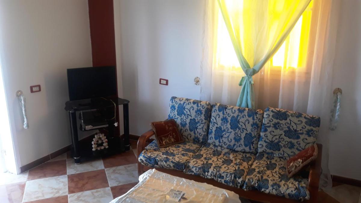 Adam and Eve House - Housity