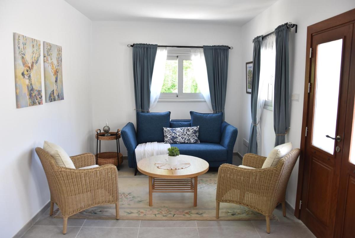 The Old Coffeehouse - Housity