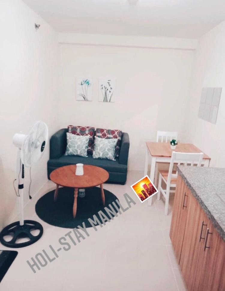 Holi-stay Manila - Housity