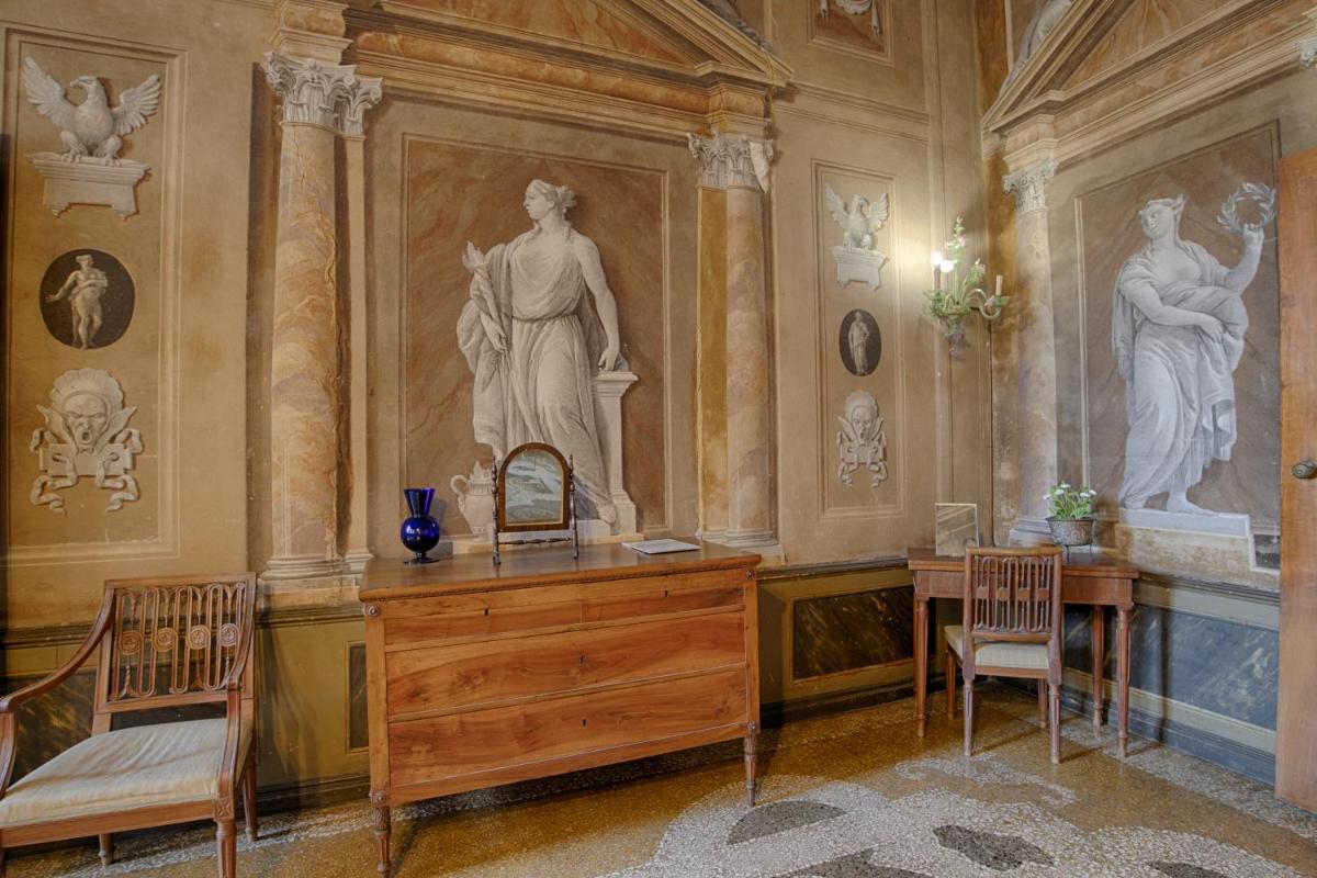 Vintage Venice Apartment - Hizvo