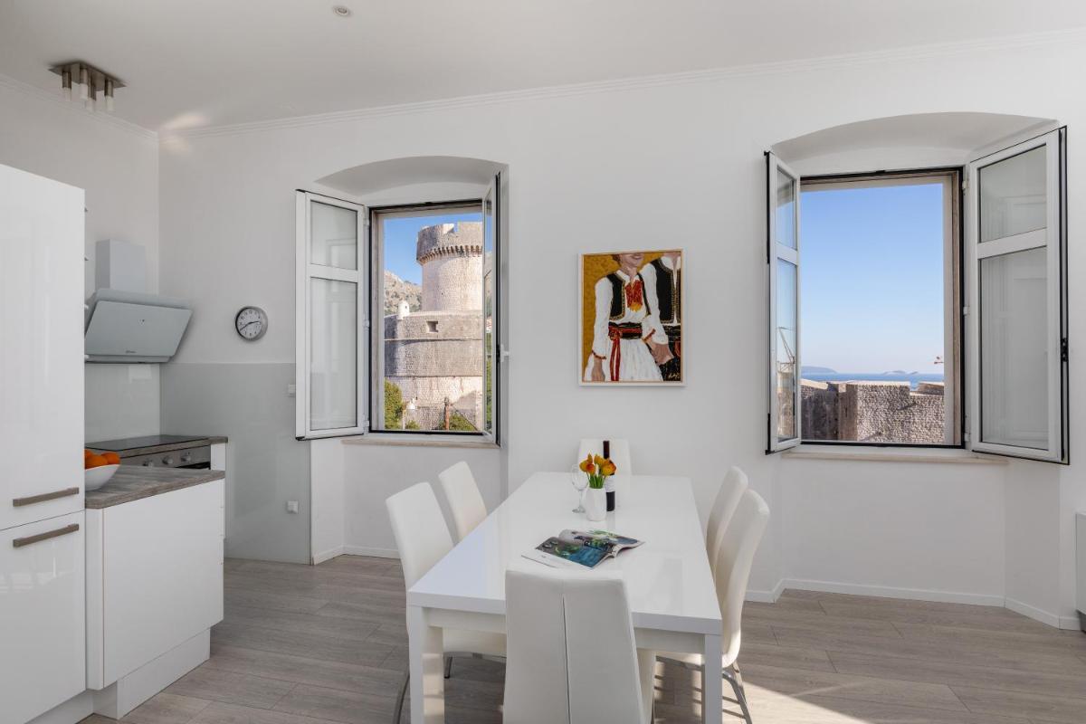 Suitetrails - Apartments Minceta Old Town