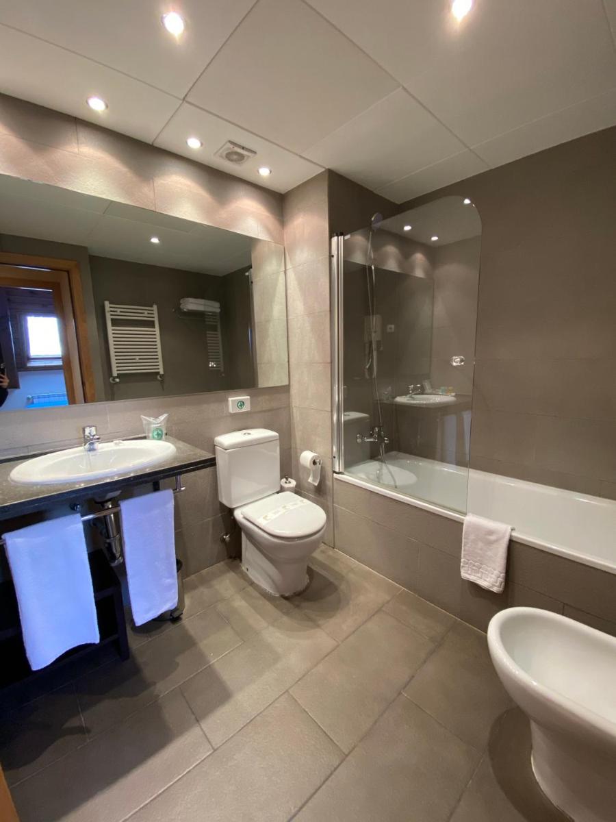 Un baño de Aparthotel Siente Boí & SPA