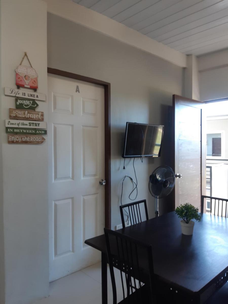 Suitetrails - Unit 5 at Zone 19 Apartment- 3BedroomUnit