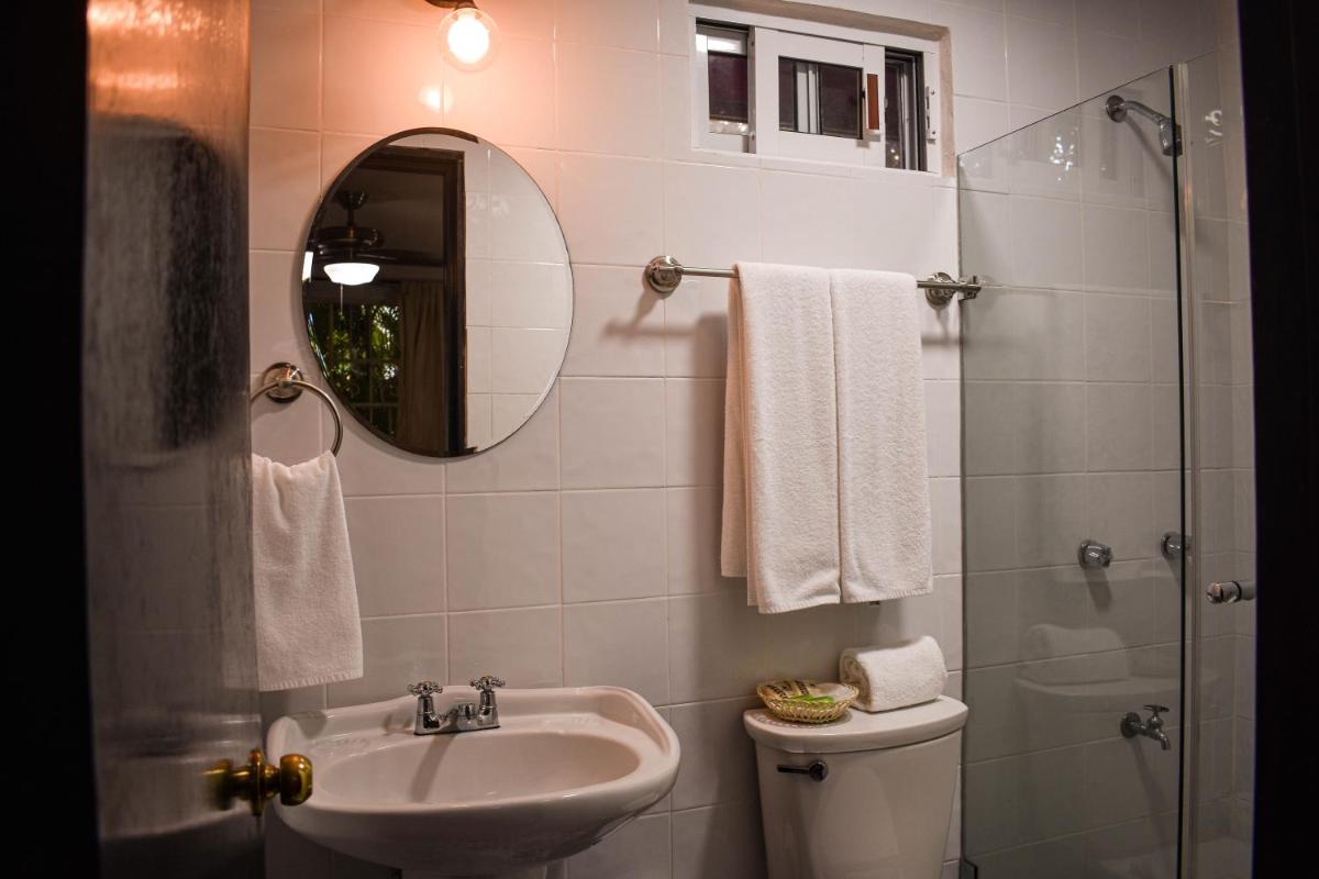 Hotel Santa Ana - Hizvo