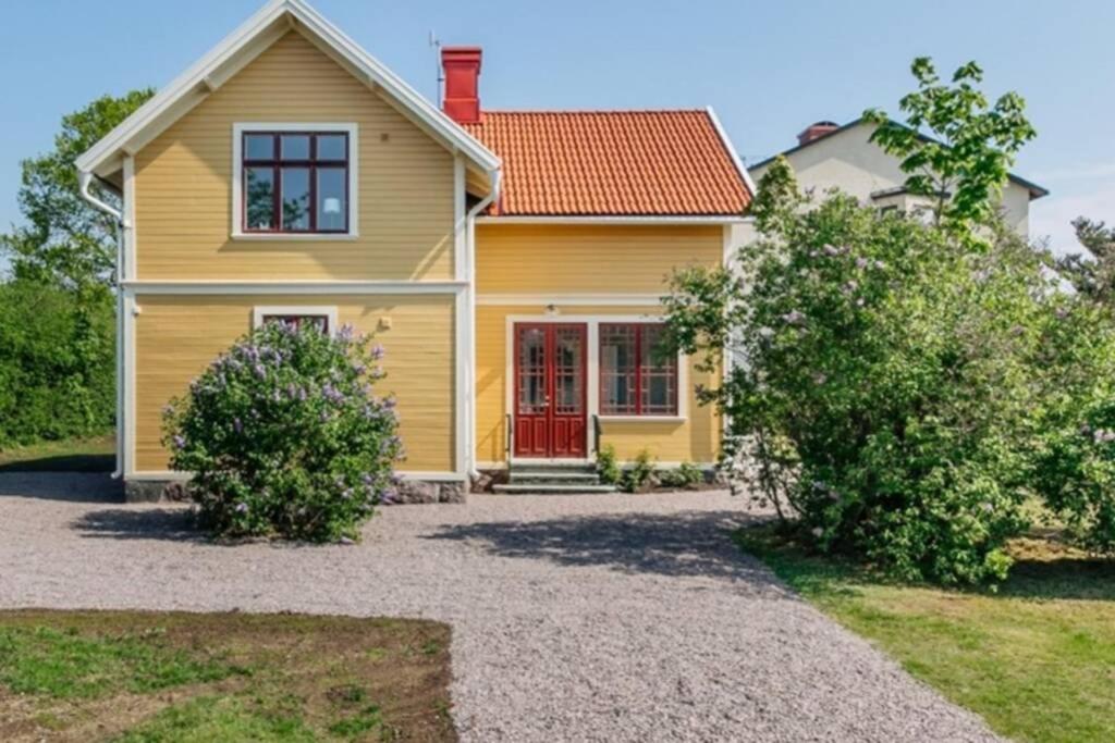 Casa Fontenay charmig lägenhet nära stadsparken och Vättern - Housity