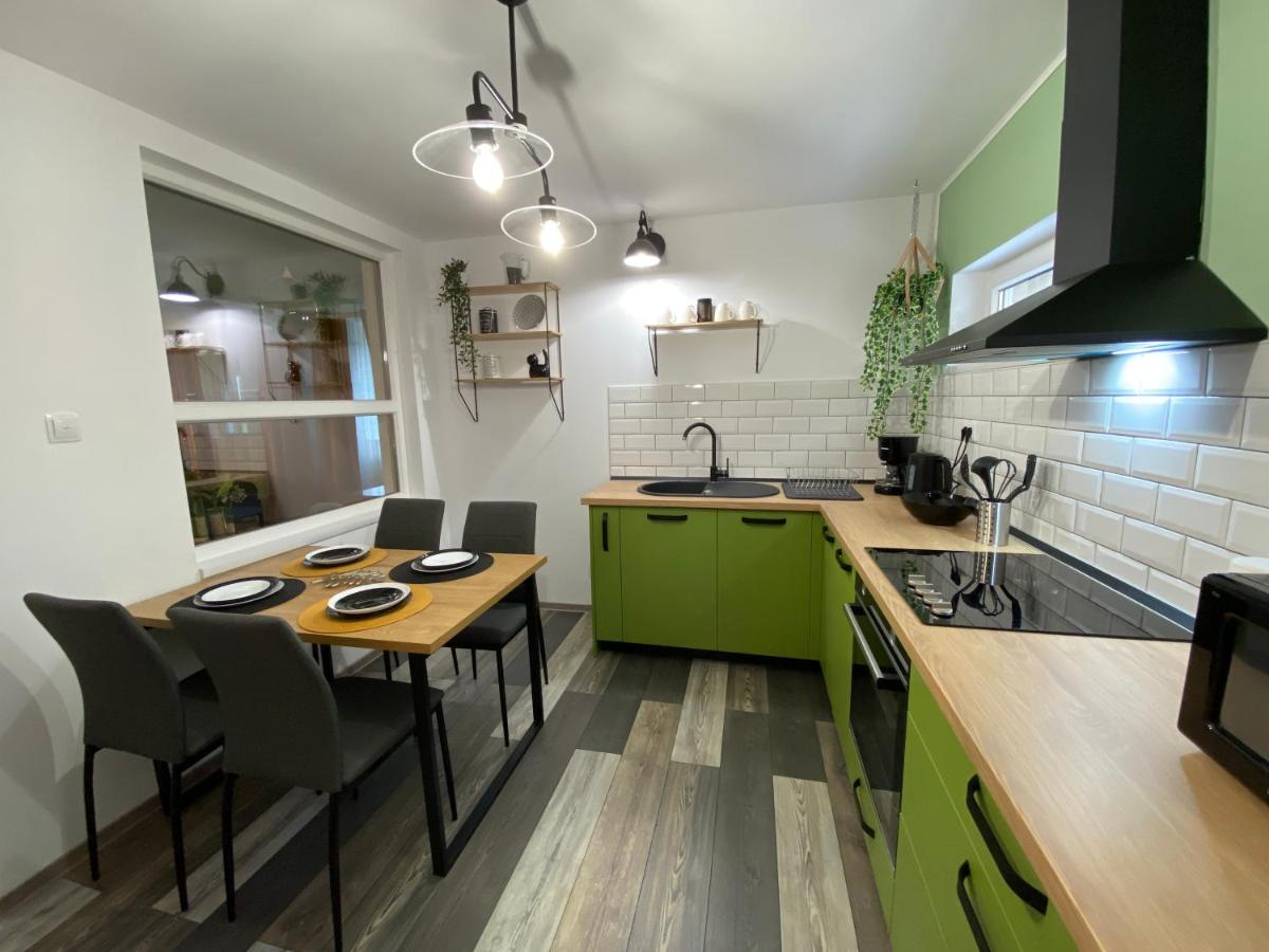 Evergreen Apartment - Housity