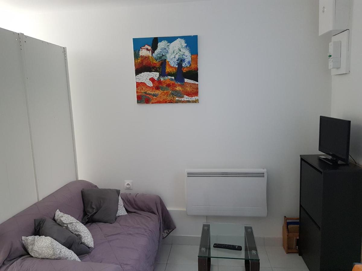 Suitetrails - Appartement avec terrasse à Rosny-sous-Bois