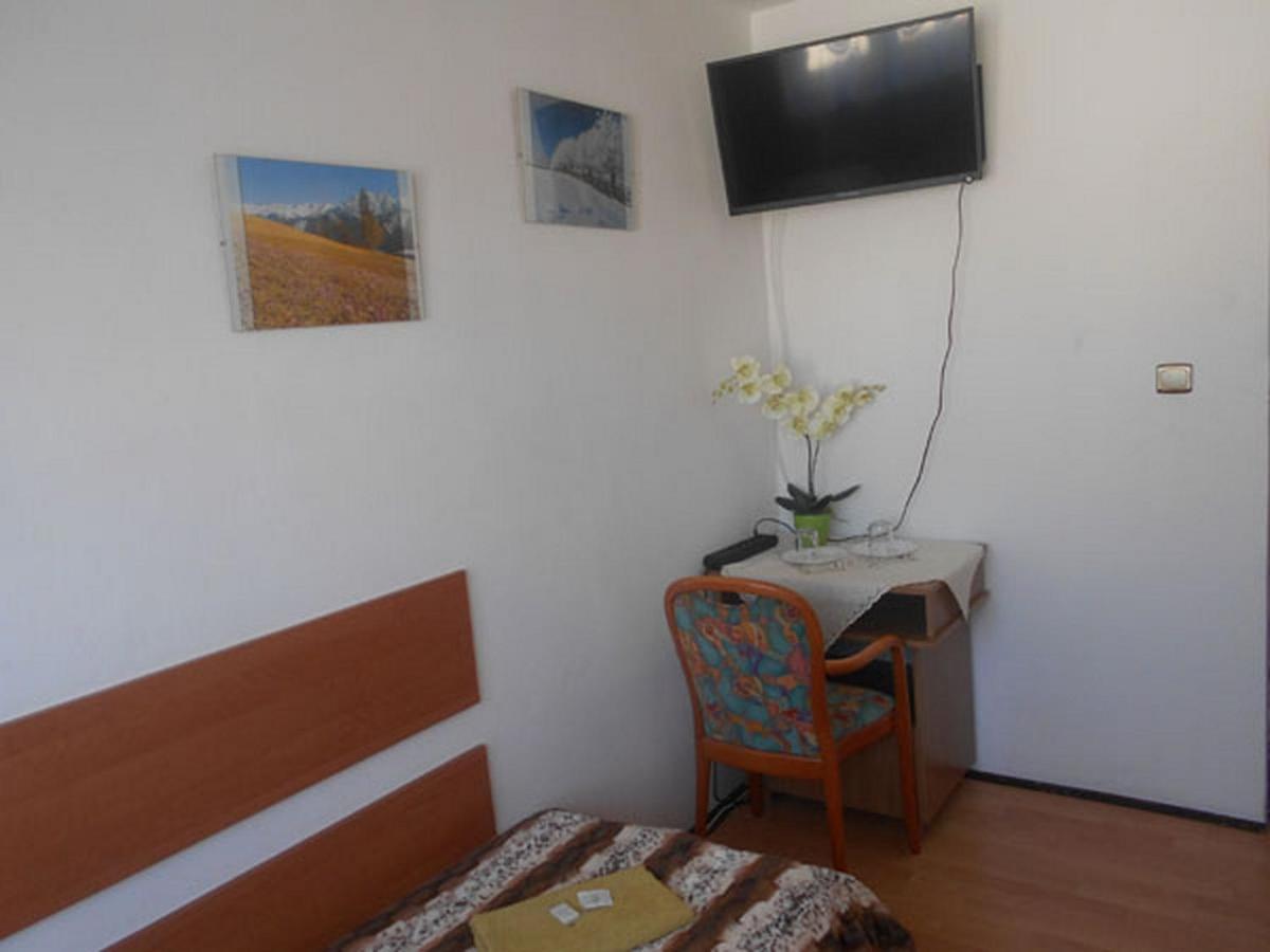Hotelik Gościnny - Housity