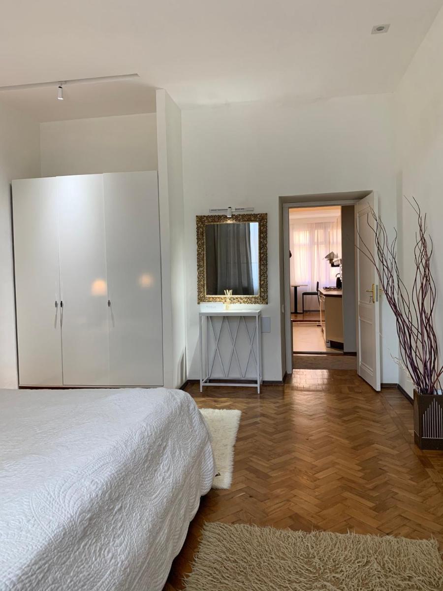 City centre HOTEL STYLE APARTMENT - Housity