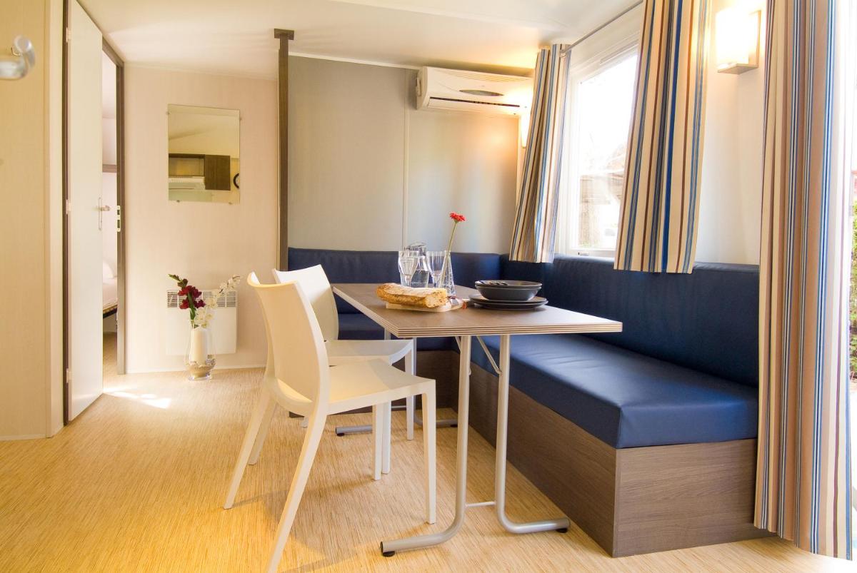 Cote d'Azur Holidays - Housity