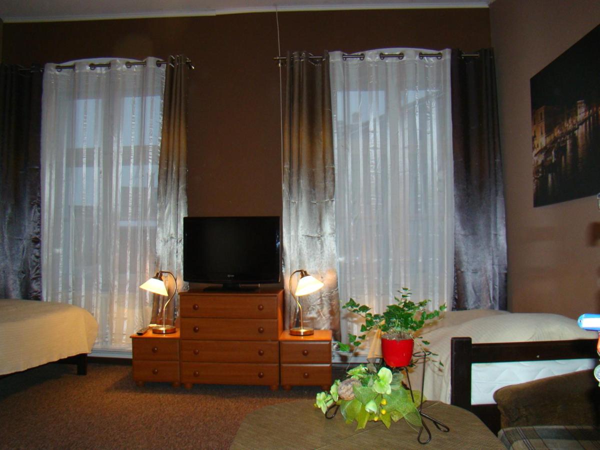 Hotel Polonia - Housity