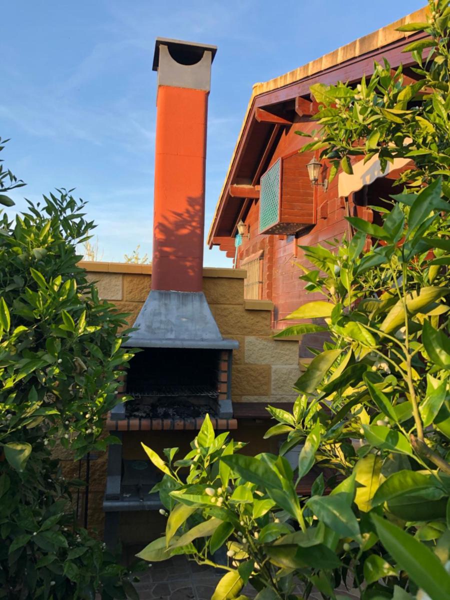Chalet con piscina El Oasis del Palomar - Housity
