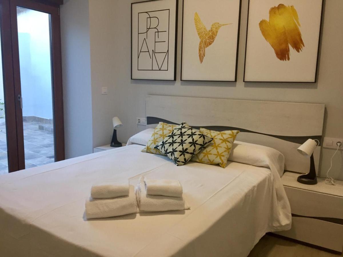 Apartamentos La Encarnación III - Housity
