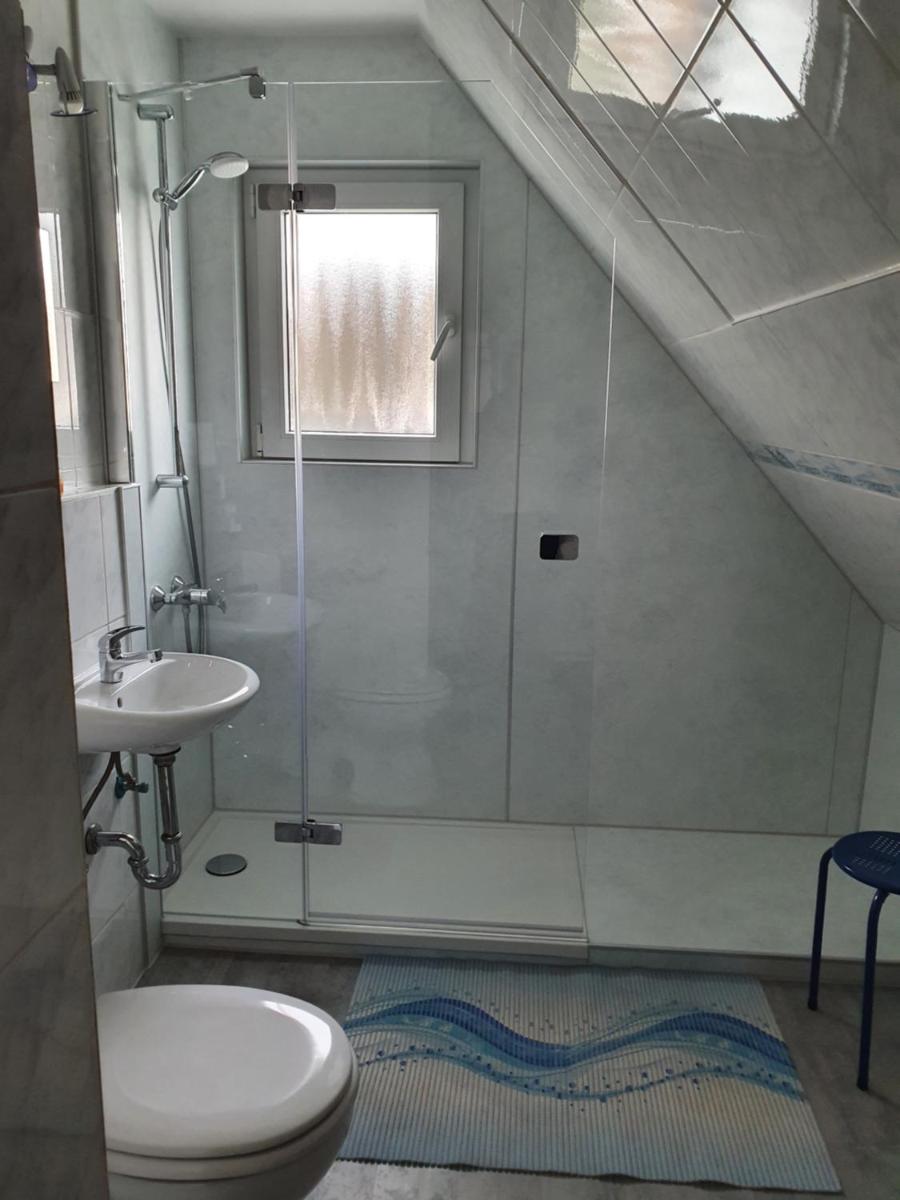 Edemissener Gästezimmer - Housity