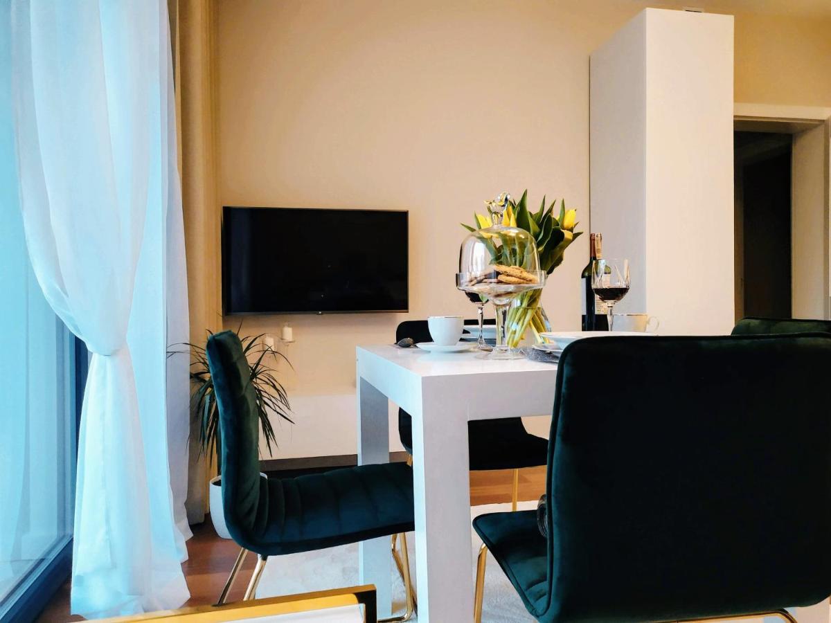 Apartamenty RÓŻANA 2 - Housity