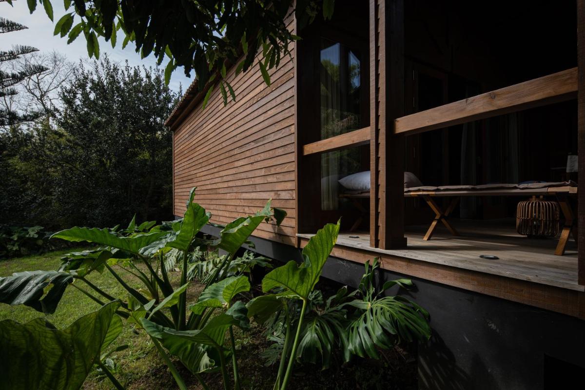 Um jardim no exterior de Senhora da Rosa, Tradition & Nature Hotel