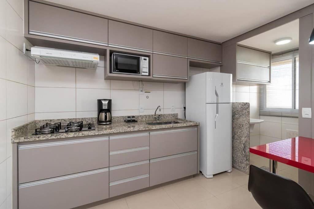 TH1603 - Studio lindo no 16 andar, localizado no Setor Bueno - WIfi- Garagem - Mobiliado - Housity