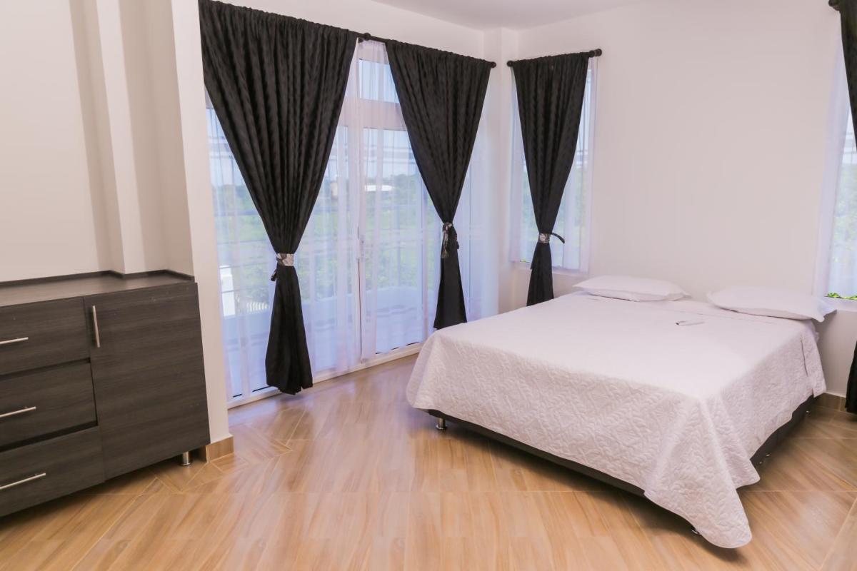 MALIBU HOUSE - Housity