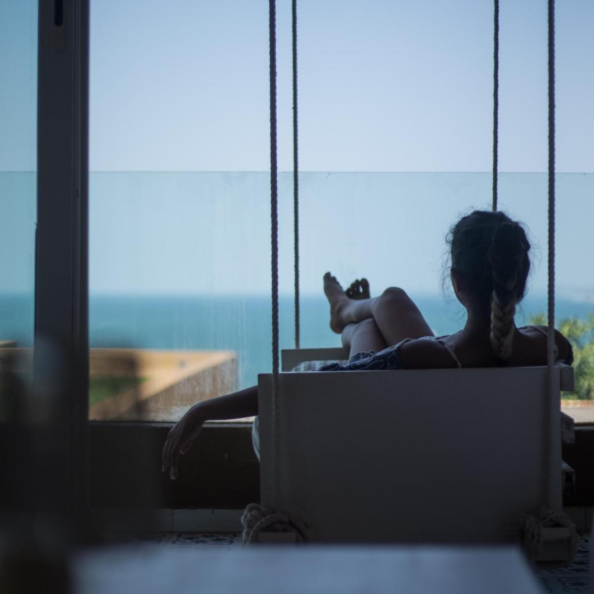 Red Thread Vagator - Housity