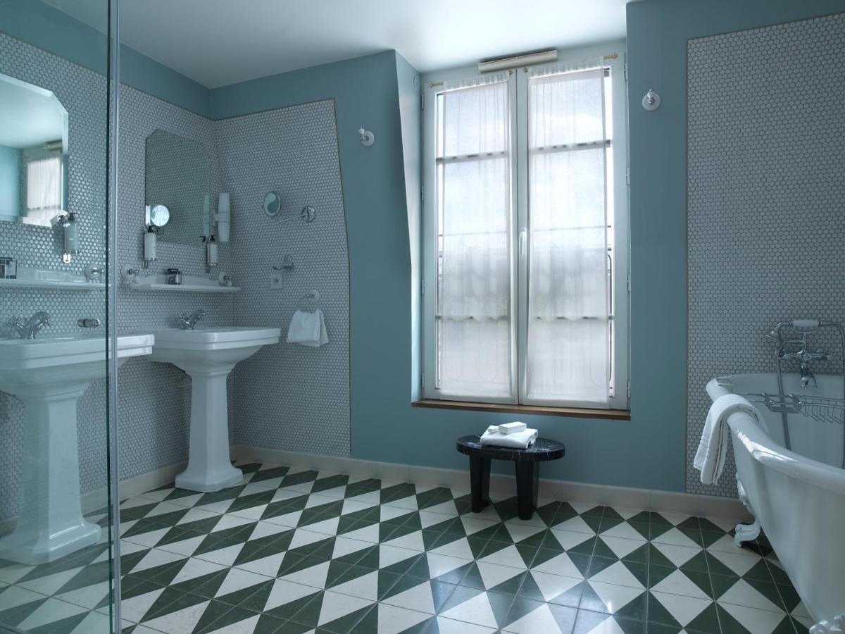 Salle de bains dans l'établissement Hotel Bachaumont