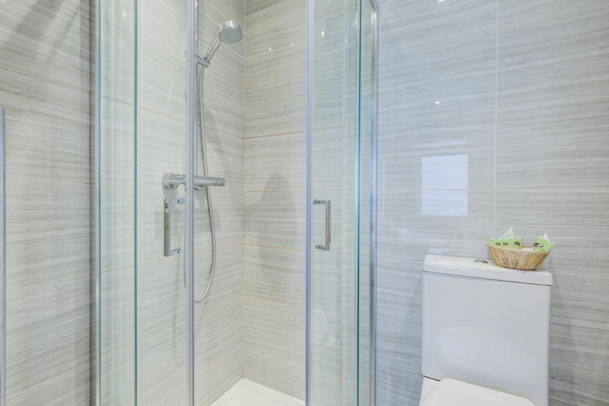KingswayPark Hotel at Park Avenue - Housity