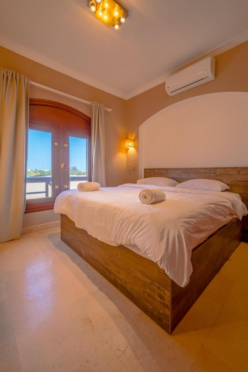 Sabina Classy 1 BR Apartment Lagoon view & Pool El Gouna - Hizvo