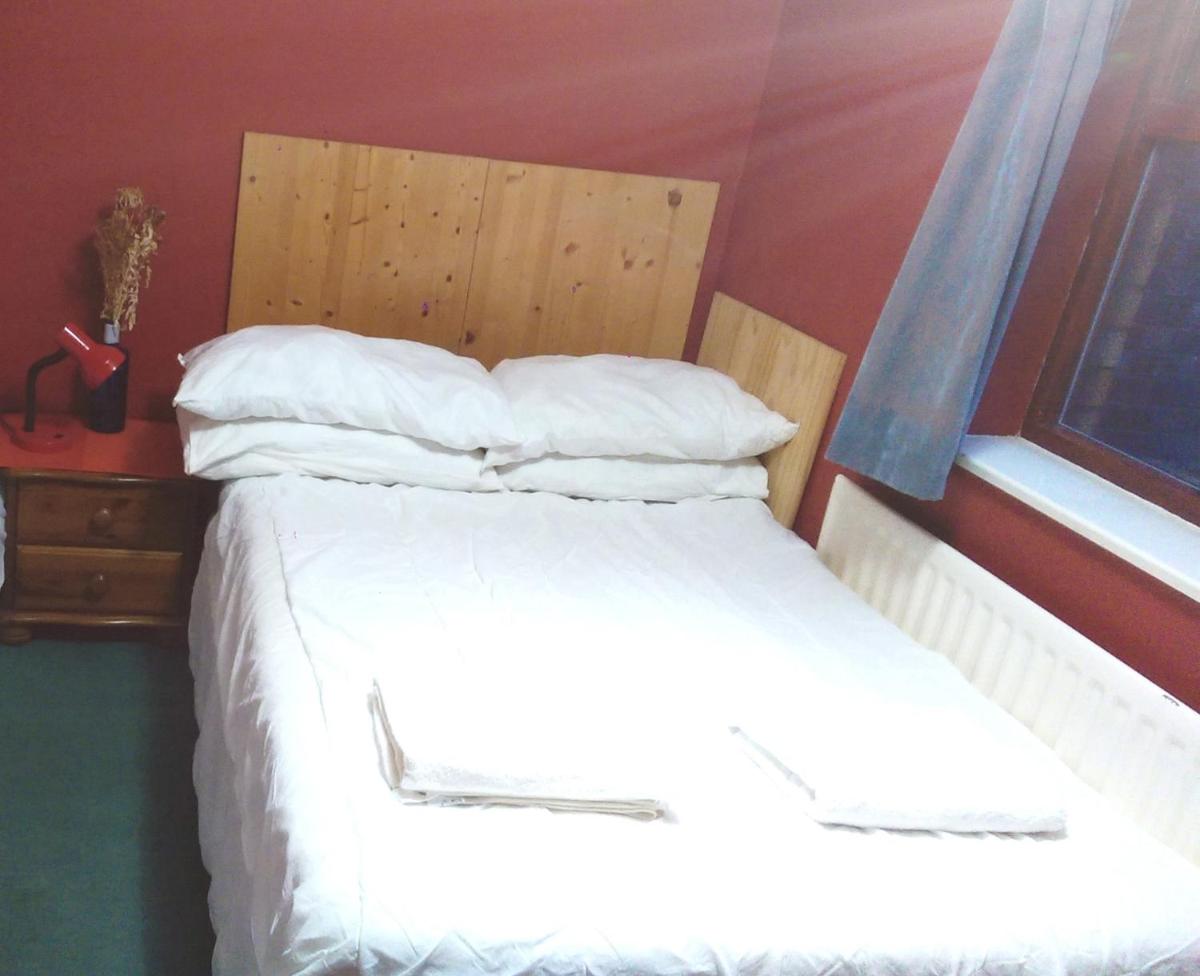 Oldbrook Accommodation - Housity