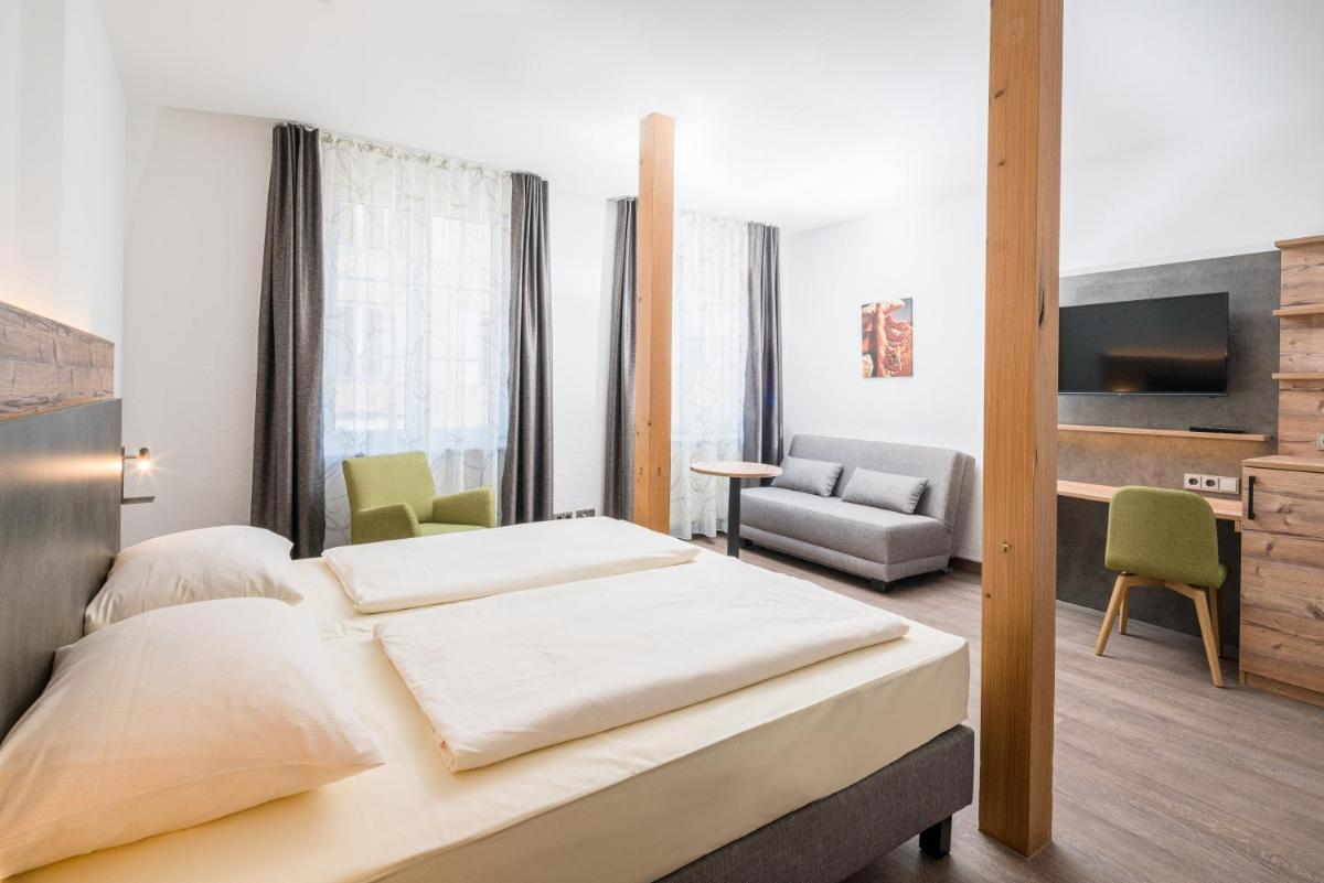 Hotel Café Adler - Housity