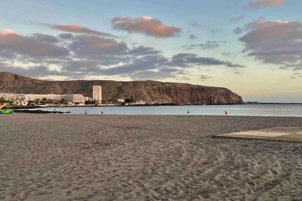 Estudio La Gavota, vista al mar - Housity