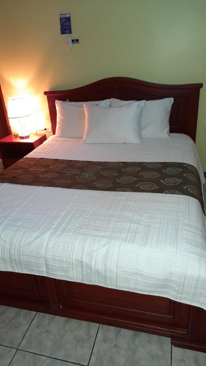 D’ RUIZ HOTEL - Housity