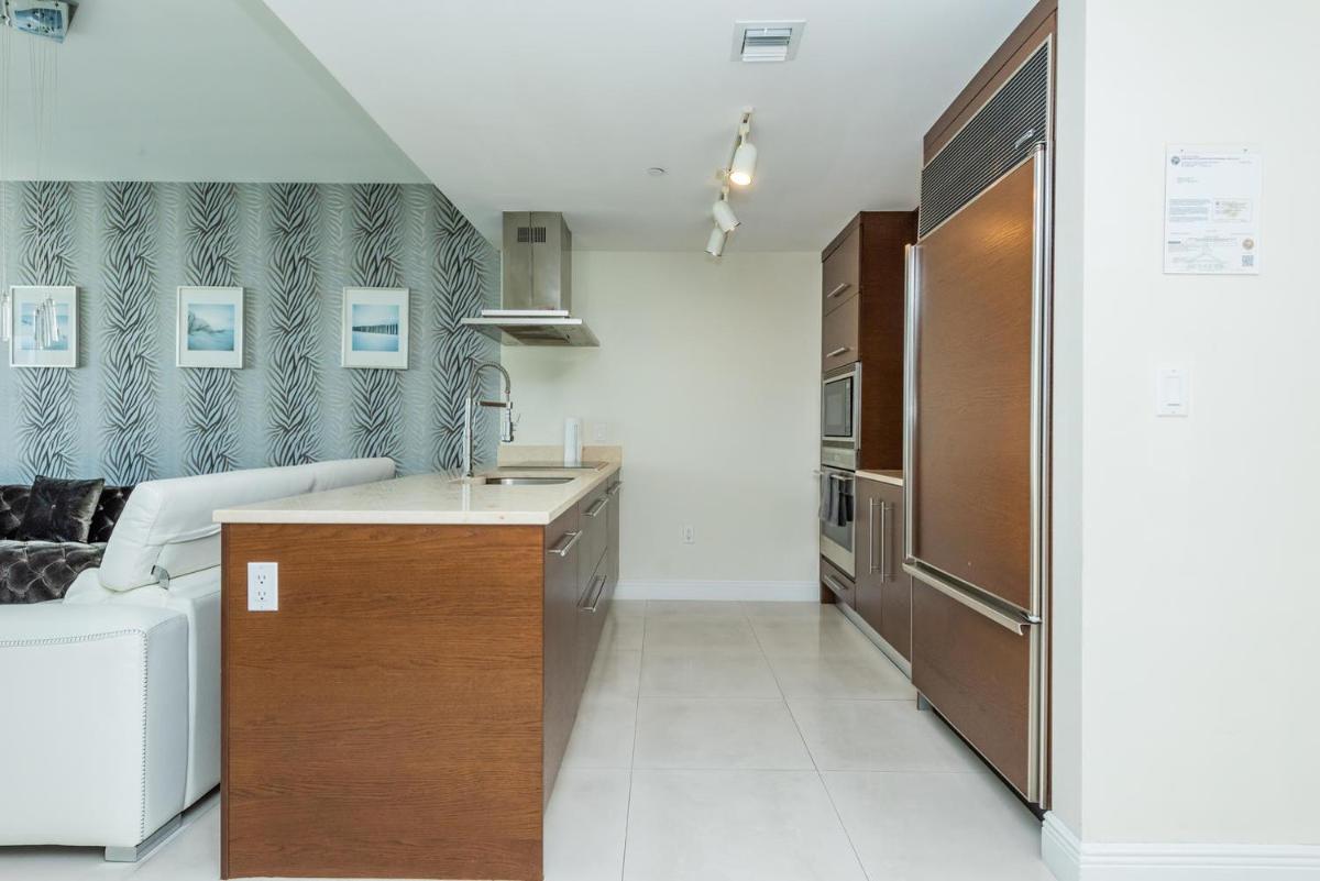 485 BRICKELL AVENUE - ICON Residence - Housity