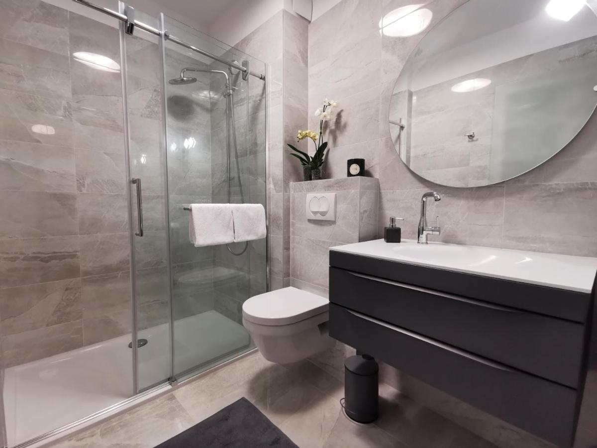 Merla Art & Luxury Rooms - Housity