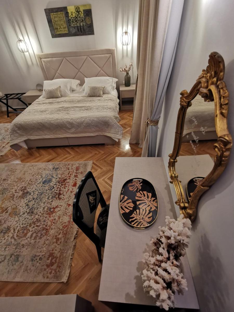 Merla Art & Luxury Rooms - Housity